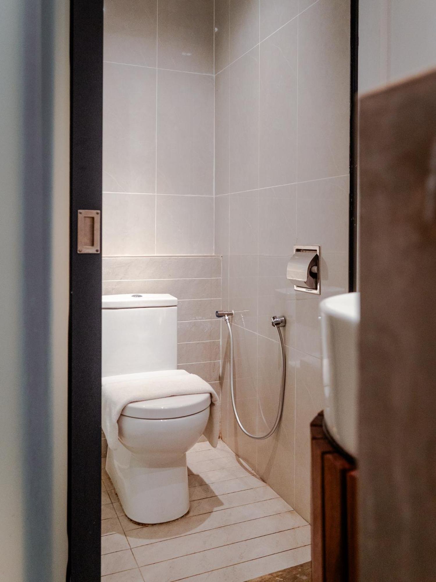 ที+ พรีเมียม โฮเต็ล Hotel อลอร์สตาร์ ภายนอก รูปภาพ